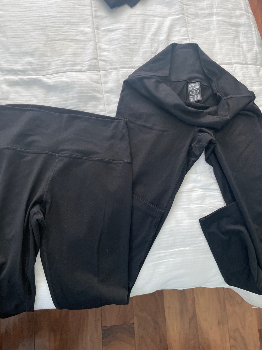 Victoria secret pink black ultimate leggings Medium